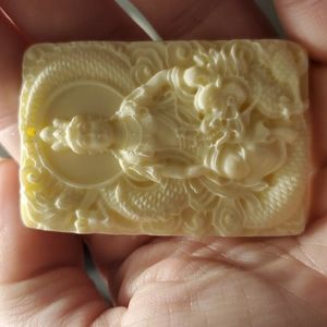 New Natural White Tridacna Hand Carved Guanyin Pendant Amulet.